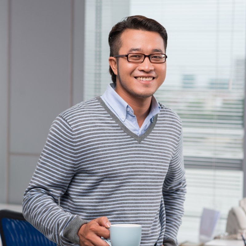 Anh Nguyễn Văn Hùng CEO Công ty Nội thất Xanh